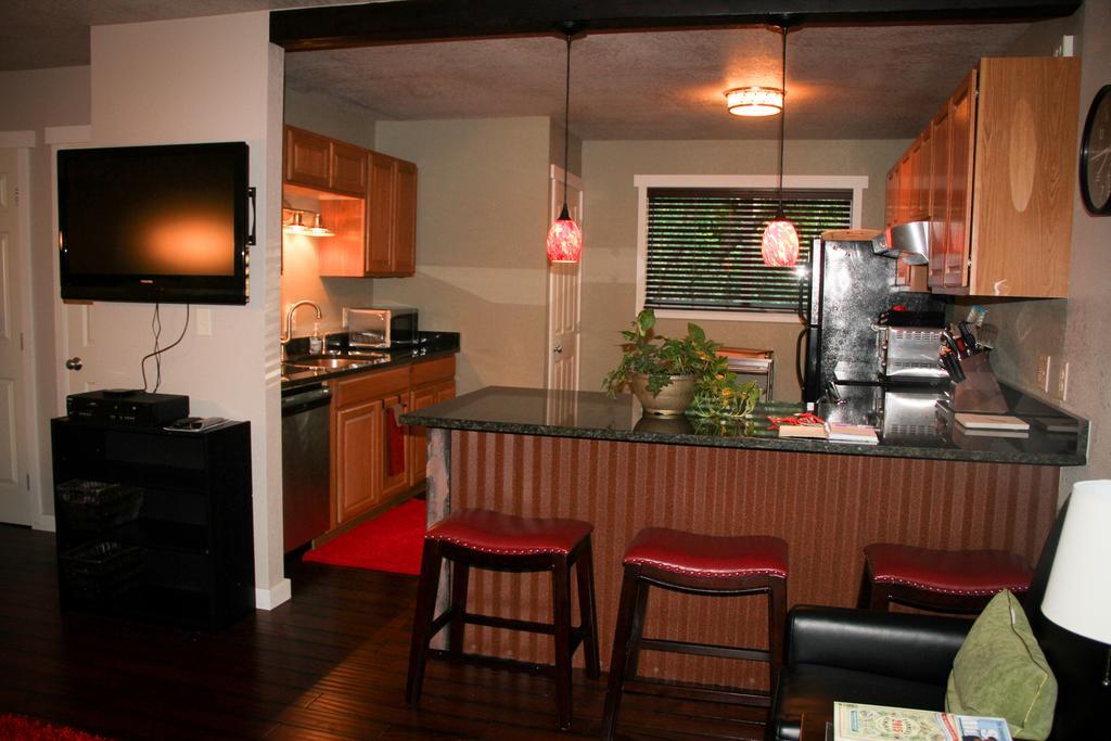 The 8th Street Retreat Ferienhaus